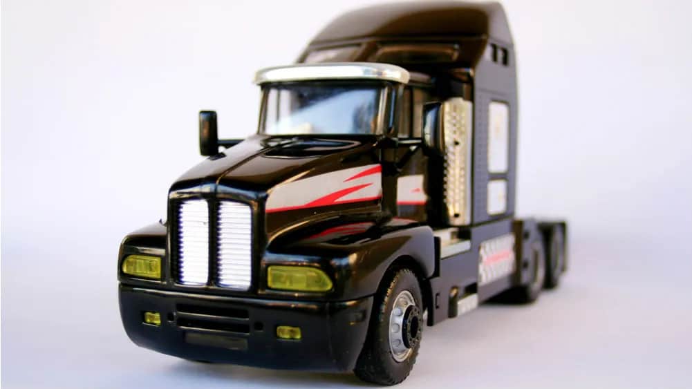 Najlepsze tiry dla dzieci jako zabawki rozwijające umiejętności