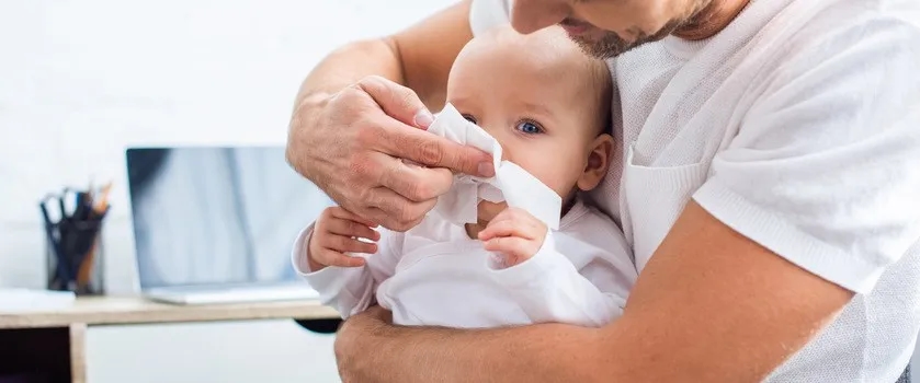Skuteczne sposoby na katar u niemowlaka - porady i doświadczenia rodziców