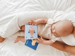 Kiedy dziecko zaczyna mówić? Poznaj etapy rozwoju mowy malucha